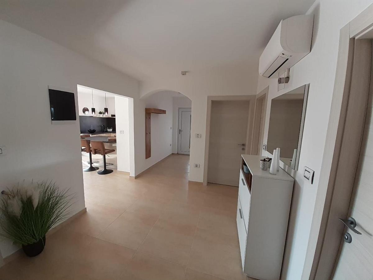Holiday House Emjalemi Pula Zewnętrze zdjęcie
