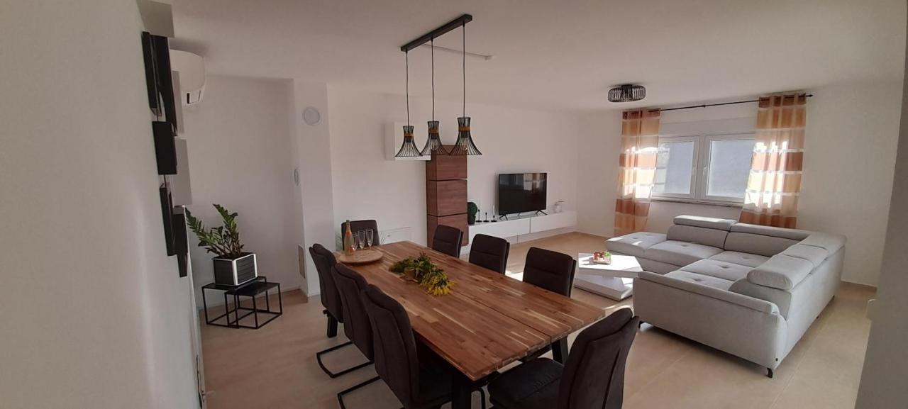 Holiday House Emjalemi Pula Zewnętrze zdjęcie
