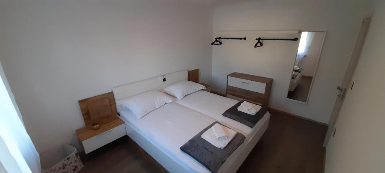 Holiday House Emjalemi Pula Zewnętrze zdjęcie