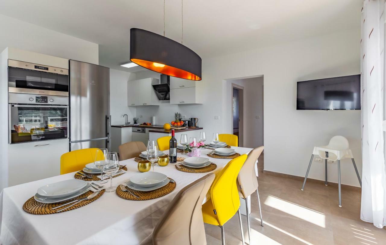 Holiday House Emjalemi Pula Zewnętrze zdjęcie