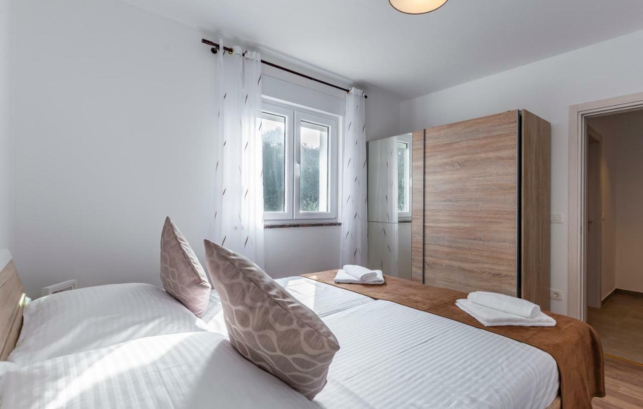 Holiday House Emjalemi Pula Zewnętrze zdjęcie